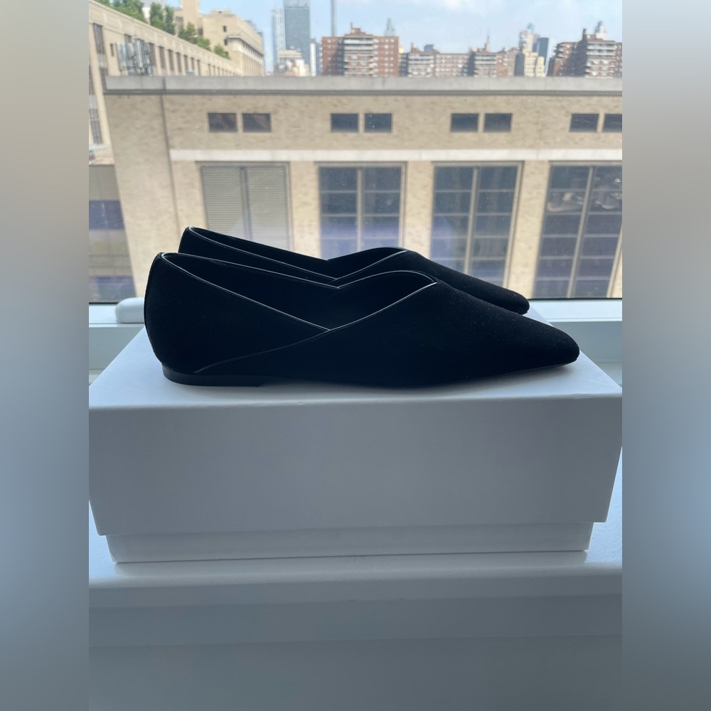 Toteme Everyday suede flats - Picture 3 of 10